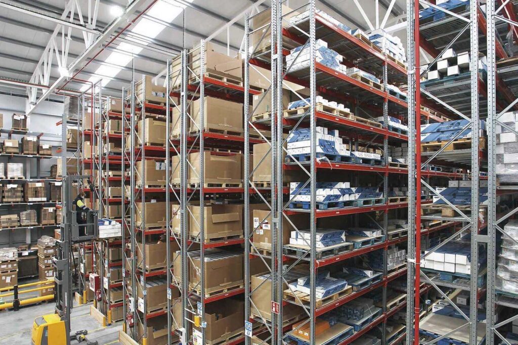 Best Warehouse Storage Racking Supplier in Dubai | Cosmictech